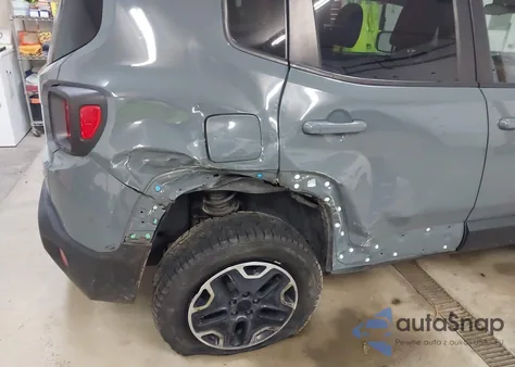 2015 Jeep Renegade Trailhawk из США, поврежденный, VIN ZACCJBCT8FPC13213